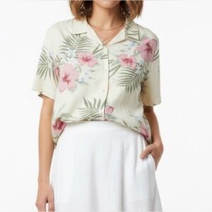 Tommy Bahama 100% Silk Shirt with Pink Hawaiian Design Size M